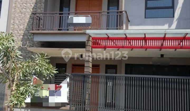 Rumah 2 Lantai Mewah Di Taman Kopo Indah 3