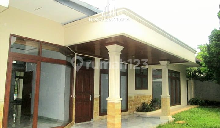 Rumah Hitung Tanah Dekat MRT Area Komersial di Cipete Jaksel