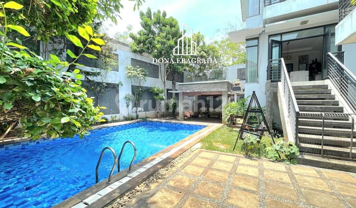 Rumah Modern Siap Huni Ada Kolam Lokasi Strategis Di Cilandak