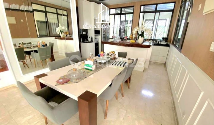 Serenia Hills with Private Swimming Pool Modern Design