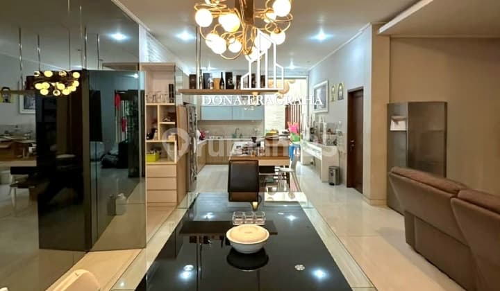 Jarang Ada Rumah Modern Siap Huni di Pondok Indah