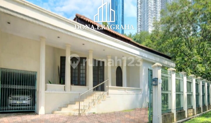 Below NJOP House in the Elite Complex of Mega Kuningan, South Jakarta