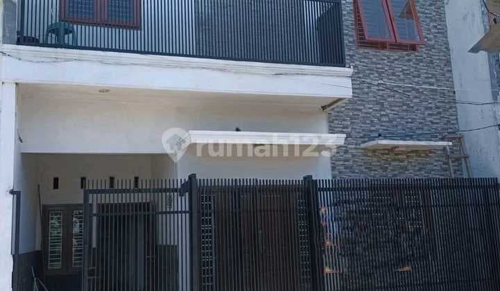 Rumah Sawotratap Dekat Perum Deltasari
