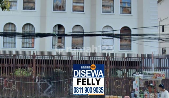 Sewa Cepat 3 Ruko Gandeng , Hadap Jalan Raya, P.jayakarta