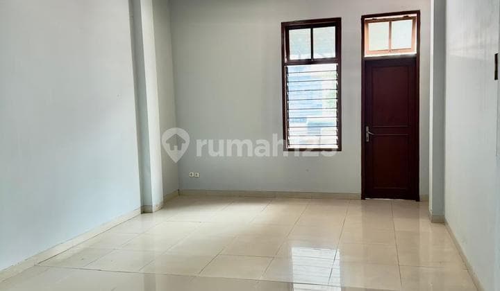 Disewa Cepat Ruko Siap Pakai,strategis,pinggir Jalan Raya