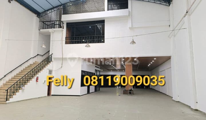 Jual Cepat Ruko / Tempat Usaha Strategis Siap Pakai, Samanhudi - Pasar Baru