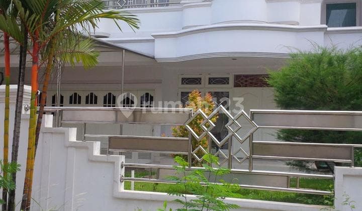 Jual Cepat Rumah 2 Lantai, Siap Huni, Lokasi Sunter Bisma