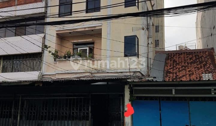 Dijual Rumah Lautze
