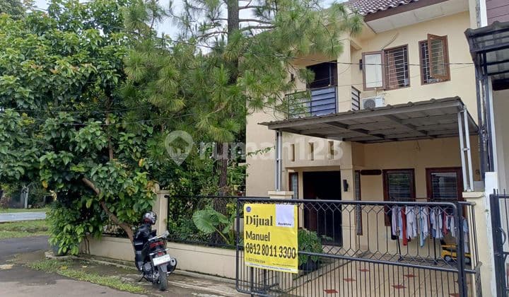 Beautiful Corner House in Pandan Valley, Comfortable and Quiet.