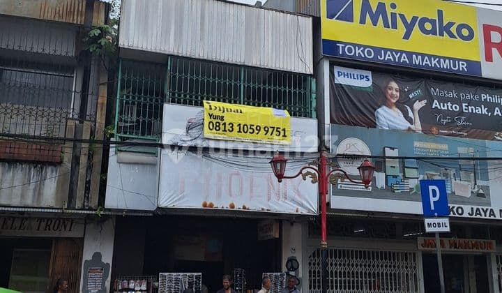 Strategic Shop House in the Bustling Chinatown Area of Suryakencana, Bogor