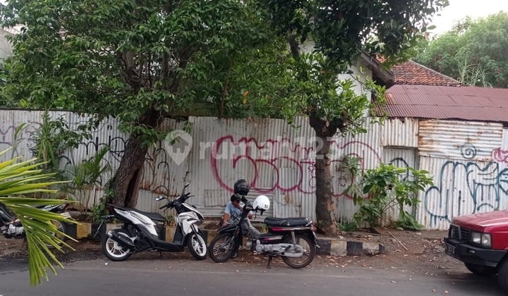 Embong Tanjung Pusat Kota Surabaya