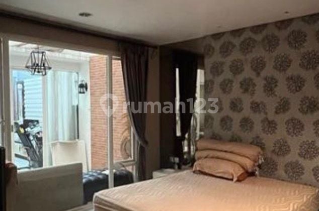 Semi Furnish Rumah Forest Mansion, Harga bisa Nego