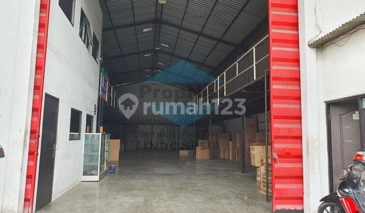 Gudang Best Jaya Manukan Wetan