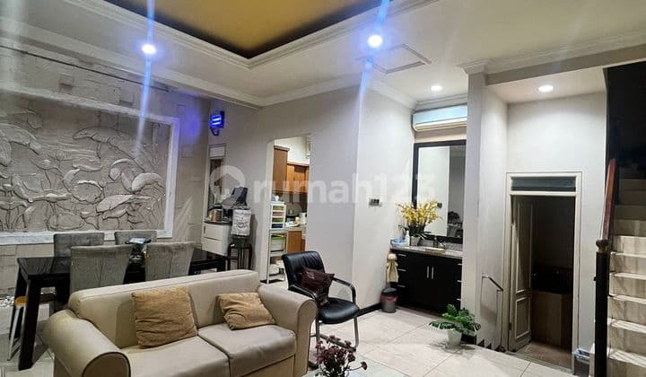 Royal Park Kutisari Ii Dekat Petra