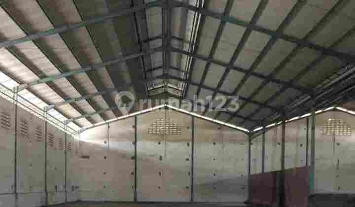 Warehouse and Extensive Land on Bypass Krian