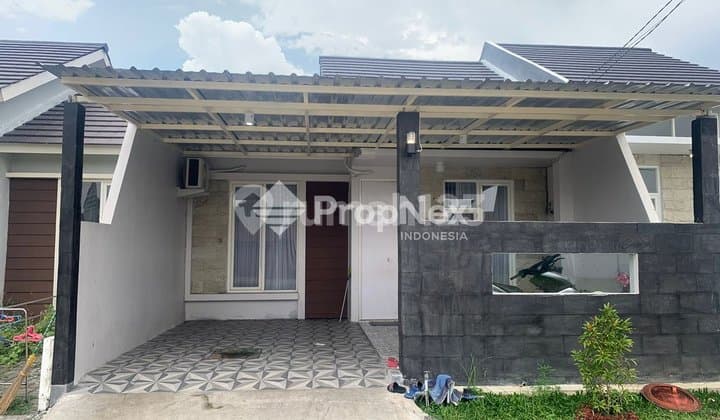 Ready-to-Occupy House Jade Hamlet Regency