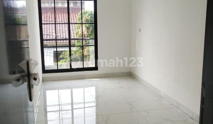 For Sale New 2-Storey House with SHM Certificate in DKI Kavling, Meruya