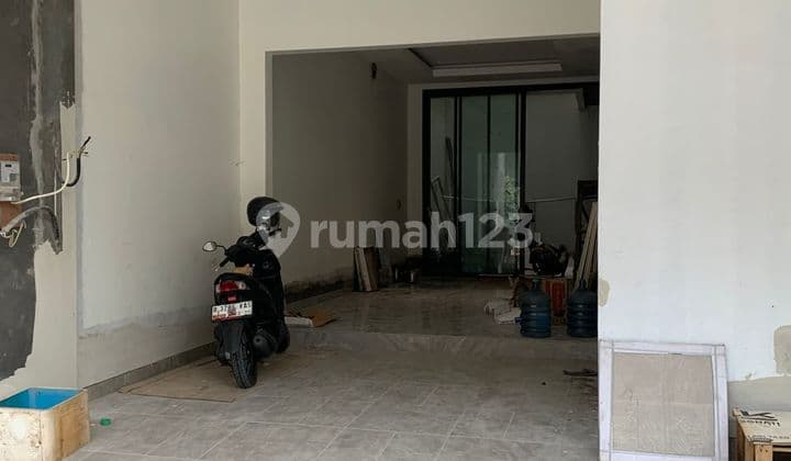 Rumah Minimalis Baru di Jual di Permata Buana Kembangan