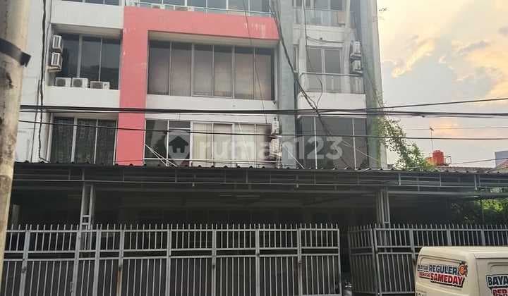 Ruko 4 Lanti di Kuningan Cocok Untuk Perkantoran