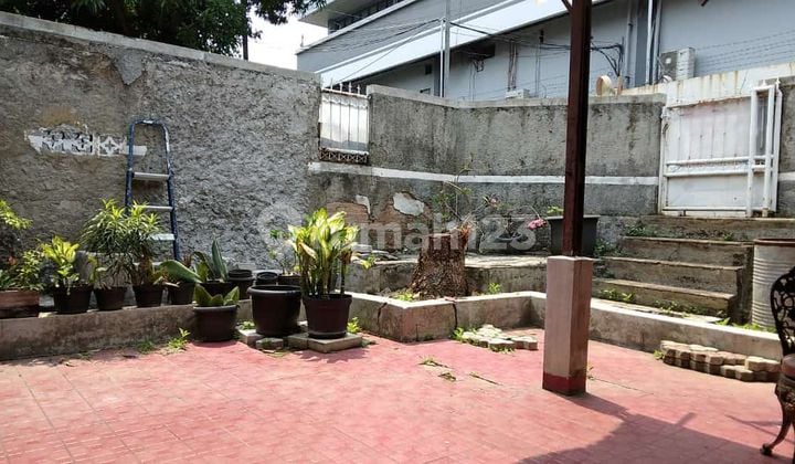 Dijual Rumah Hitung Tanah Cocok untuk Kos2an di Belakang Gelael Tebet Jakarta Selatan