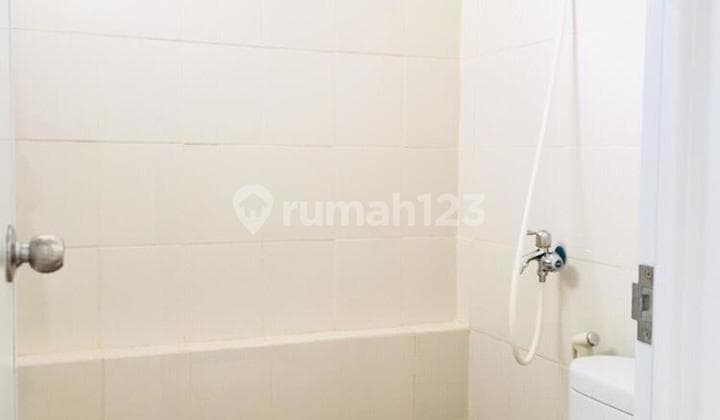 Dijual 2br Apartemen Bassura Kosongan Murah View Pool SHM