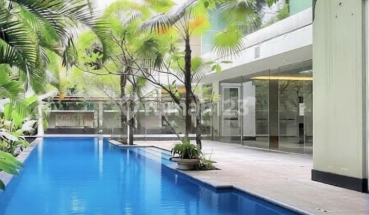 For Rent Modern Style House (Newly Renovated and Hook) with Spacious Swimming Pool in Kebayoran Baru, South Jakarta