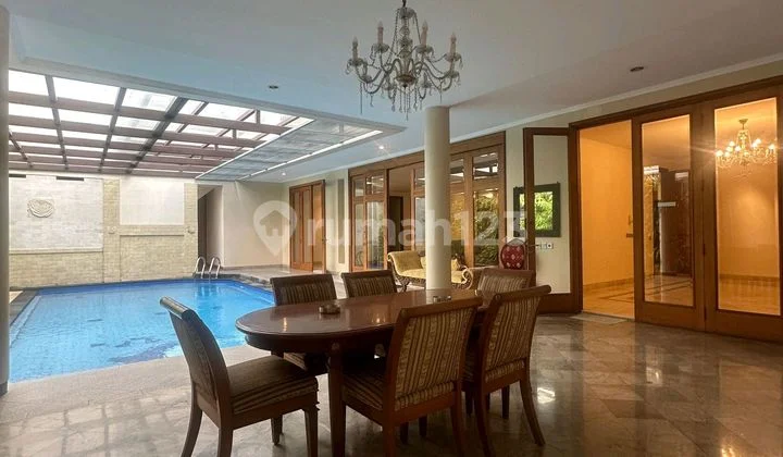 Disewakan Rumah Cantik dan Asri ( bisa untuk Silent Office ), Kemang, Jaksel