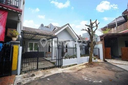 Rumah Murah Graha Bintaro Hitung Tanah, Dekat Pasar Segar Graha