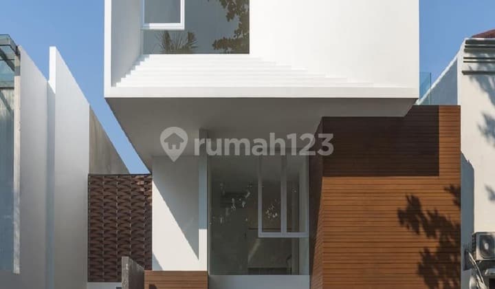 Dijual Rumah Mewah Private Pool di Pondok Indah Jakarta Selatan