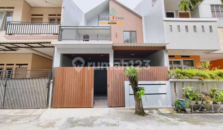 Rumah Baru 2 Lantai Dekat Rest Area Karang Tengah, Tangerang Kota