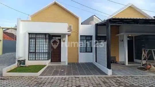 Rumah Cluster Konsep Mezzanine Di Jatiasih Bekasi