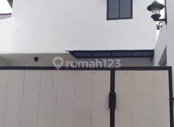 Rumah 2 Lantai Semi Furnished Siap Huni Di Kodau Jatiwarna