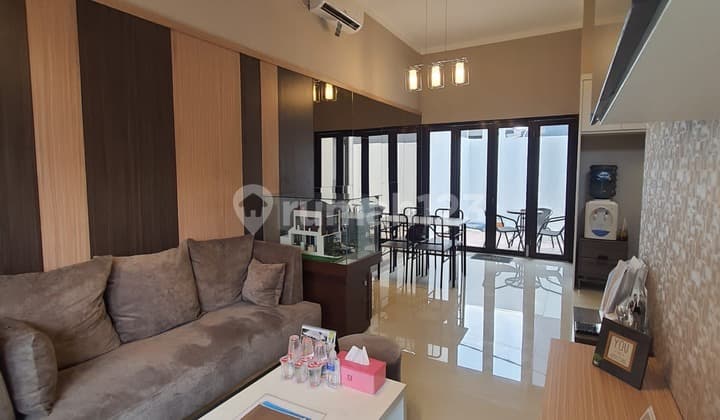 Rumah Bagus Harga Terjangkau Dekat Mall The Park