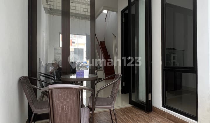 Rumah 2 Lantai Di Serpong