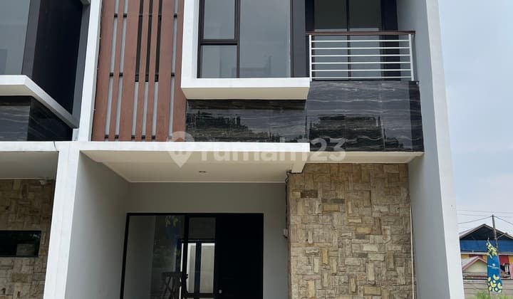Rumah 2 Lantai Siap Huni