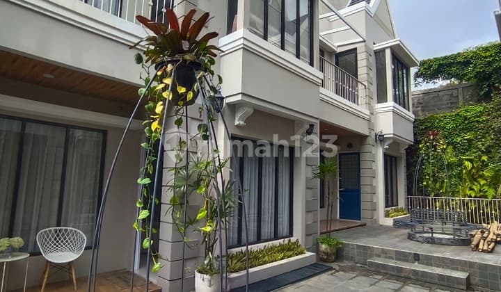 Sell New House Setra Duta Bandung Near Pasteur Toll Road Strategic