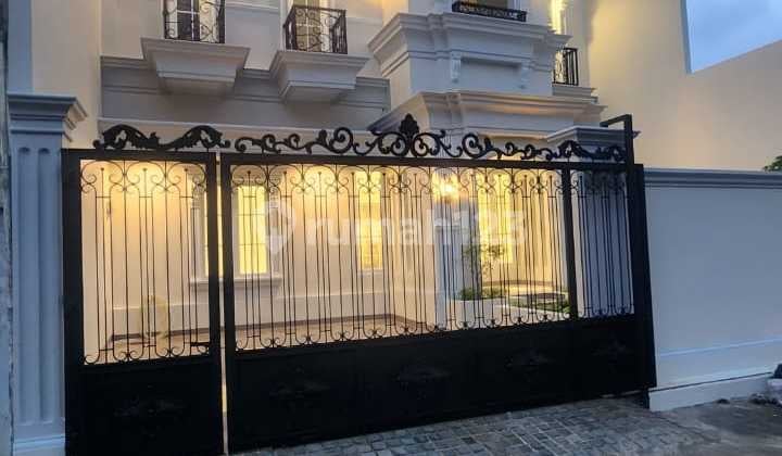 Rumah Bagus Dan Baru 2 Lantai Di Komplek Daerah Joglo