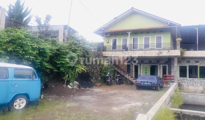 Nice House Bonus Fish Pond Near Highway Near Station In Cilendek