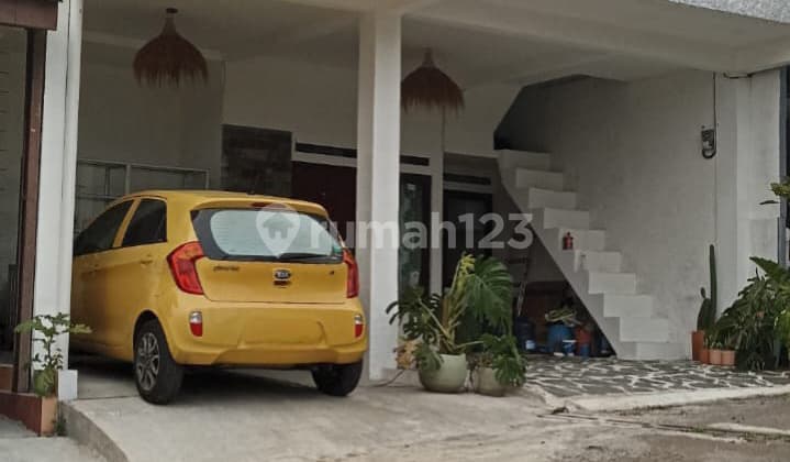 Rumah Semifurnished Bagus Ada Kolam Renang Di Cluster Di Bubulak