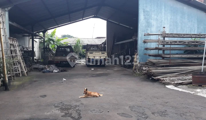 Tanah Bonus Bangunan Tua di Raya Paledang Cocok Buat Gudang