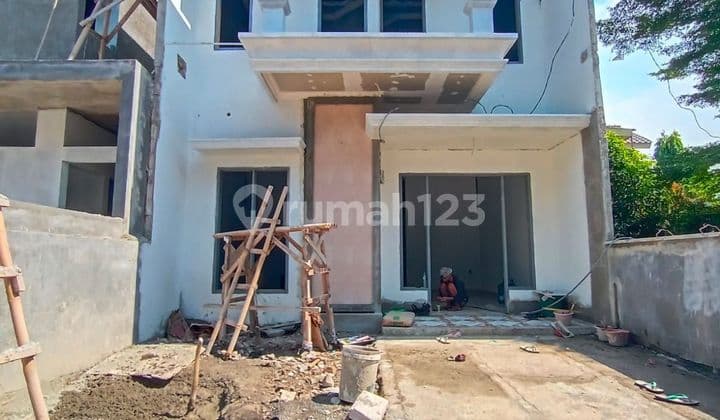 Rumah SHM 2 Lantai Baru Lokasi Strategis Dekat ke Jalan Raya Di Jagakarsa Jaksel