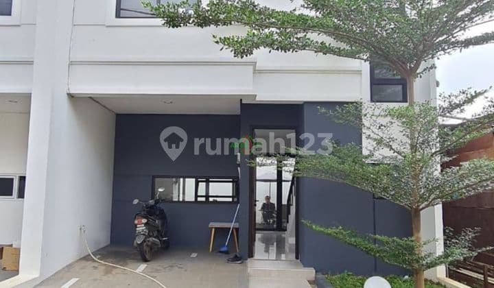 Rumah 2 Lantai Dekat Ke Tol Sawangan Depok SHM