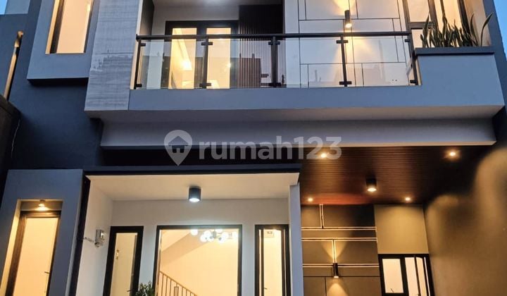 Cluster Rumah Modern Minimalis 2 Lantai + Rooftop12unit Dekat Pintu Tol Tb Simatupang