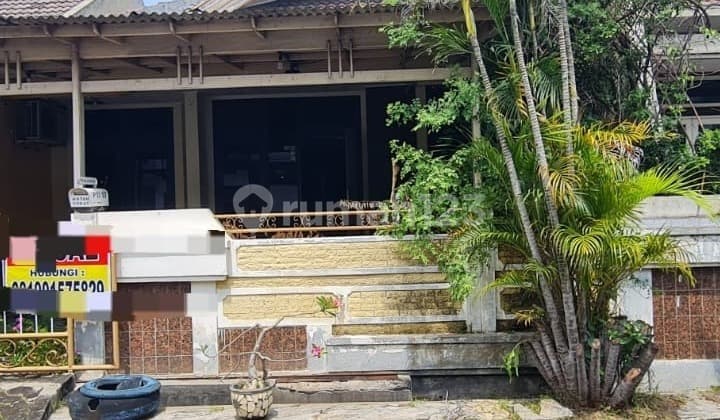 Strategic House in the Densely Populated Area of Puri Anjasmoro