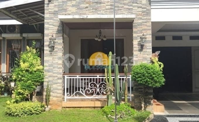 Rumah Cluster Full Furnished Bagus di Graha Estetika