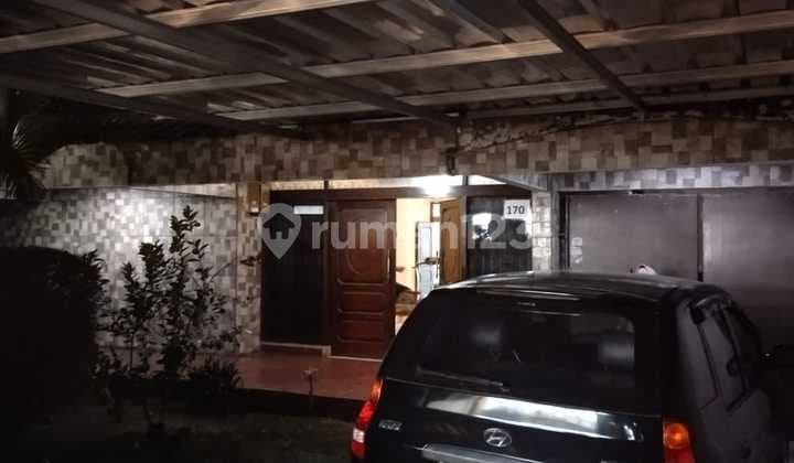 Rumah Nyaman Ada Banyak Kamar di Geger Kalong Bandung Utara