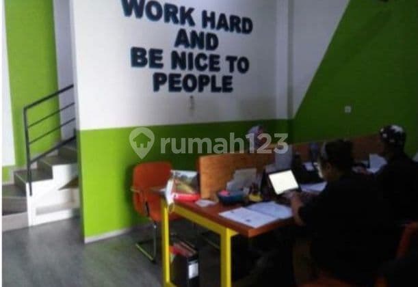 Dijual ruko 3 lantai di mainroad Gunung Batu