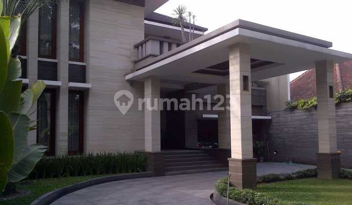 Rumah Lux Mewah di Sayap Cipaganti Bandung