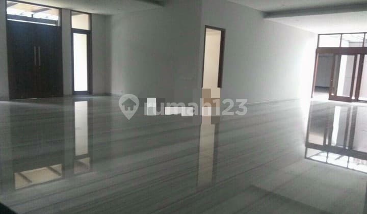 Rumah Lux Modern di Cipaganti Kota Bandung