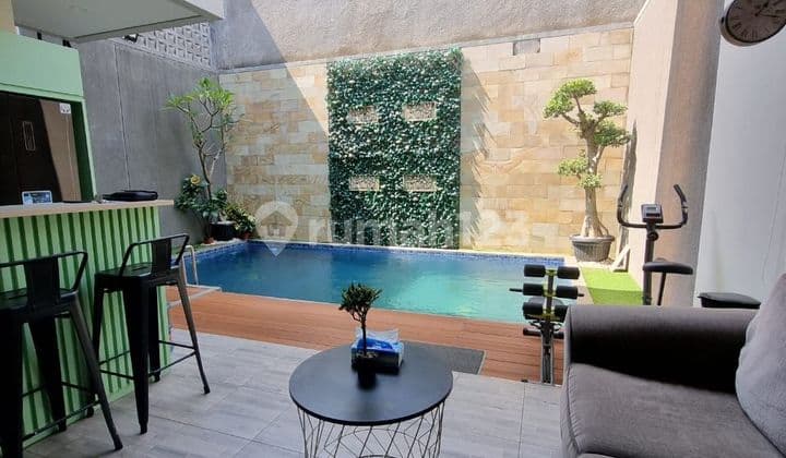 House + 2-Story Swimming Pool Facing Southwest In Simakirana